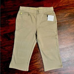 Belle by Kim Gravel khaki pedal pushers pull on stretchy pants size 8